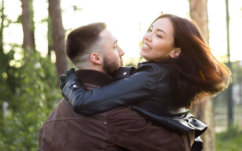 10 First Date Hacks for a Memorable Experience